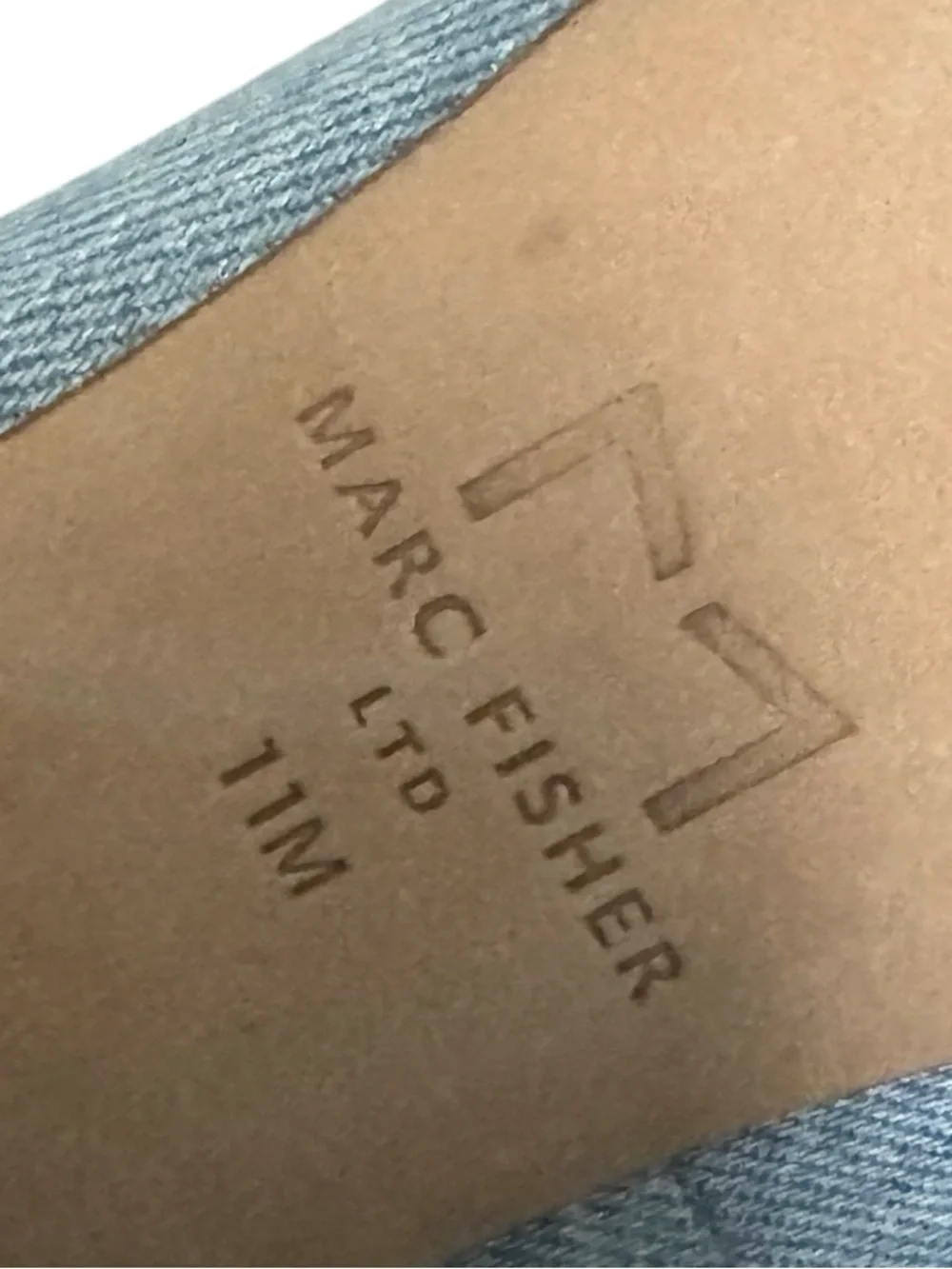 Marc Fisher Womens
Zala Pump Size 11 Light Blue Denim Pointed
Block Heel Shoe - Picture 7 of 8